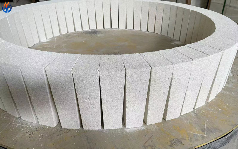 glass furnaces refractory materials